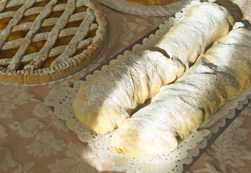 Le Castagne Matte Acomodação com café da manhã Stenico Exterior foto